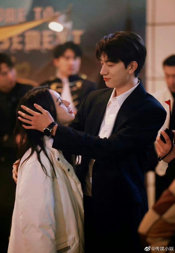 Chú tôi hơn tôi 12 tuổi, anh ấy đã dạy cho tôi rất nhiều điều lần đầu tiên- Full