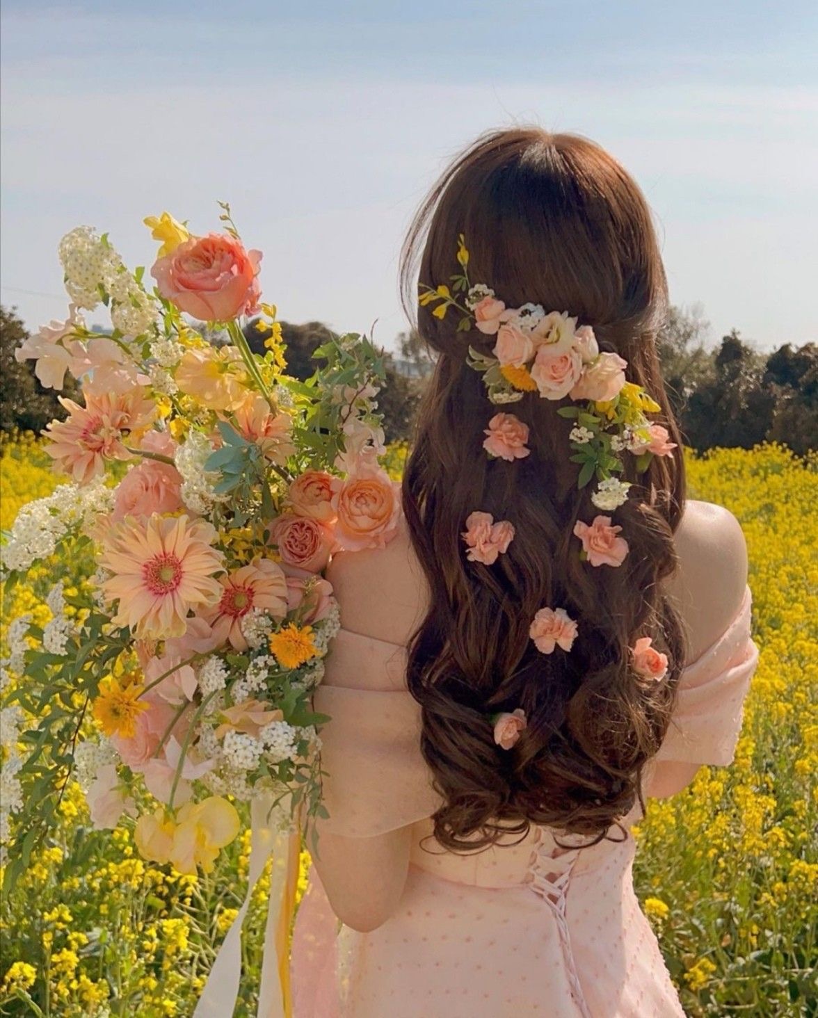 Năm Thứ Năm Tôi Chết Kẻ Thù Đến Thăm Mộ Tôi