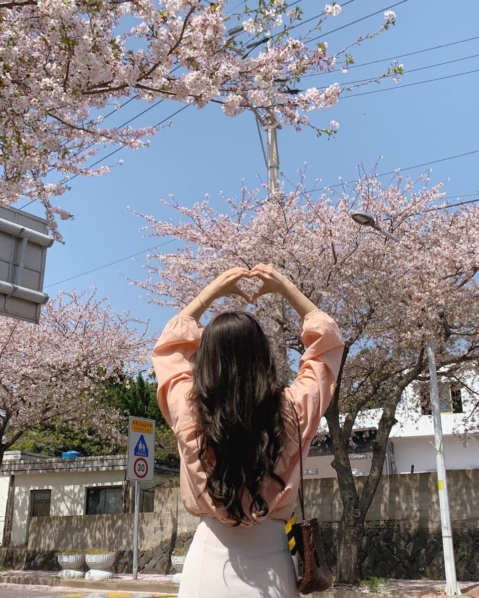 Lẽ Ra Tôi Nên Từ Bỏ Anh Sớm Hơn