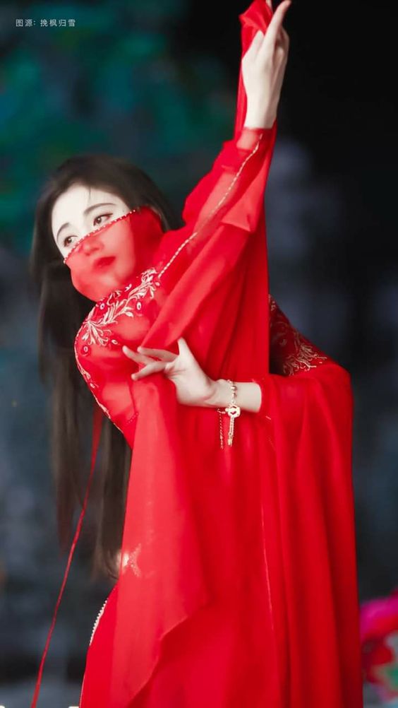 ĐÀO NỞ HOA KHÔNG CÒN VÌ NGƯỜI ẤY