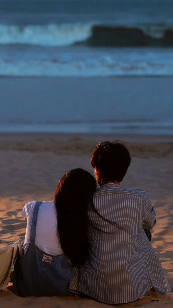 NGOẠI TÌNH VỚI TỔNG TÀI