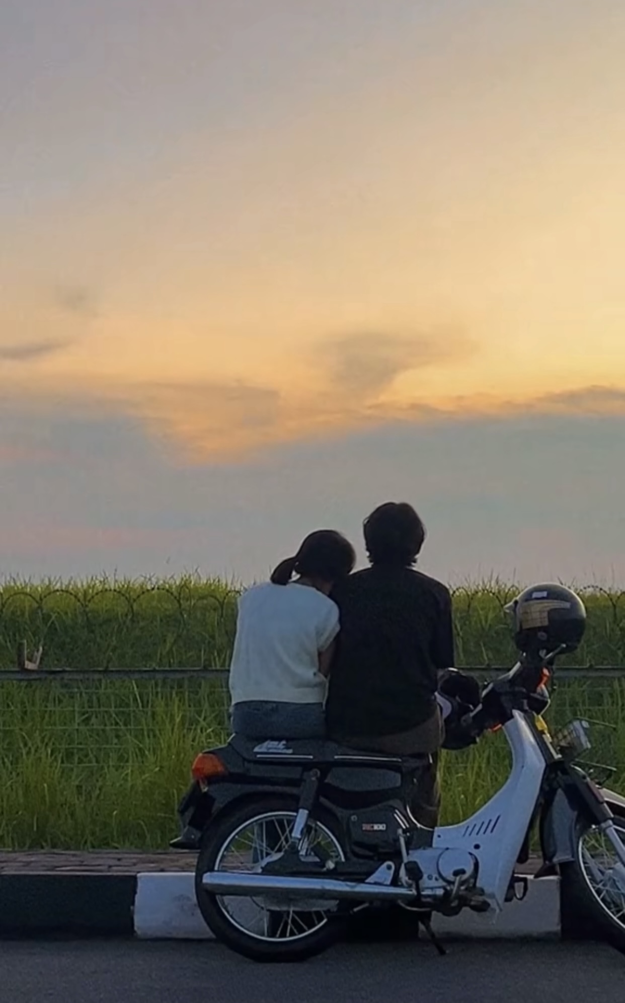 BẠN TRAI NGHĨ TÔI LÀ KẺ ĂN CẮP