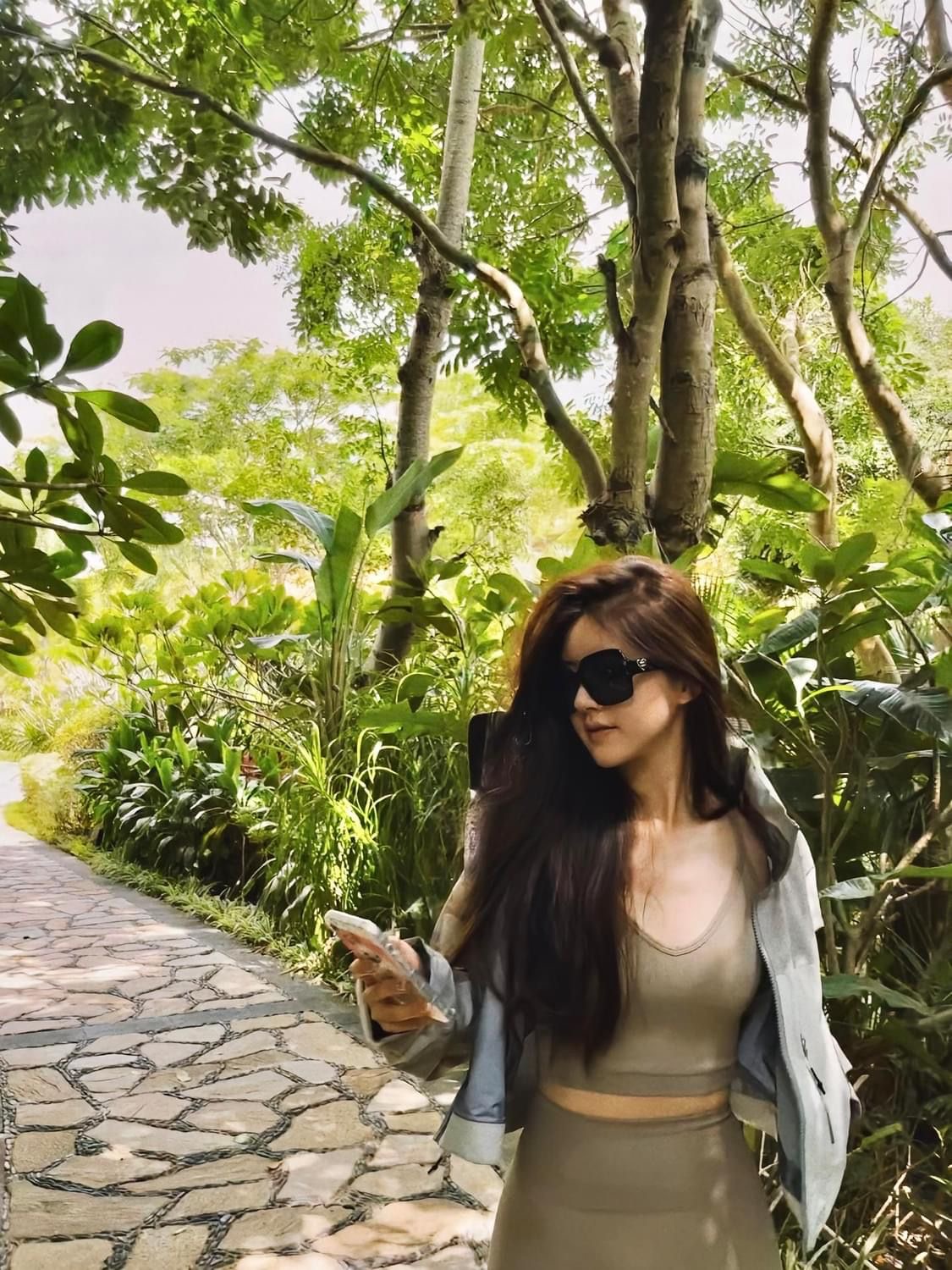 TÌNH YÊU ĐẾN SAU