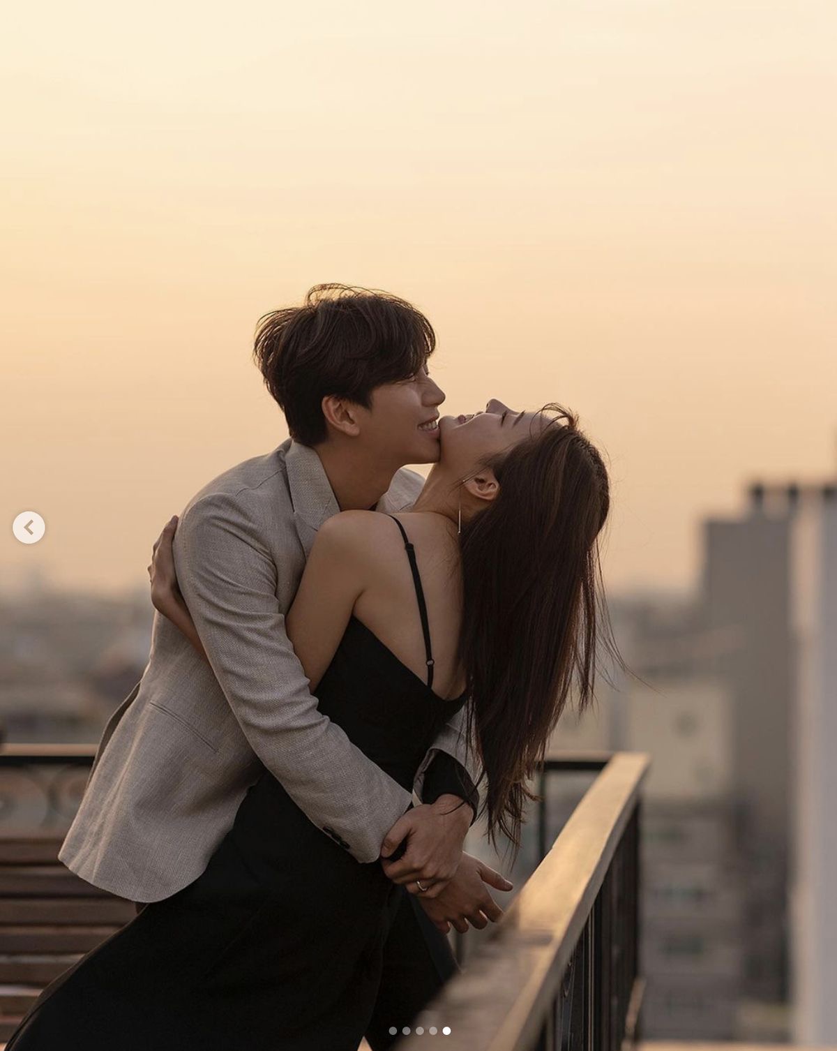 TÌNH YÊU LẠC LỐI