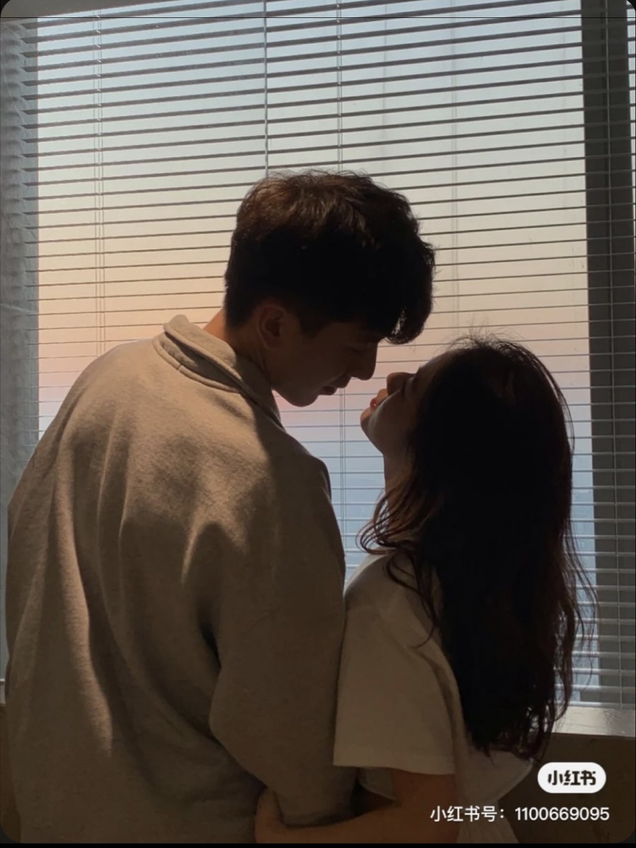 CÙNG NHAU NGOẠI TÌNH