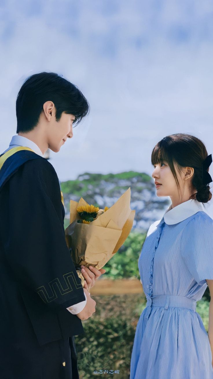 TRÚC MÃ CỦA TÔI THÍCH THẦM CÔ BẠN LỚP BÊN