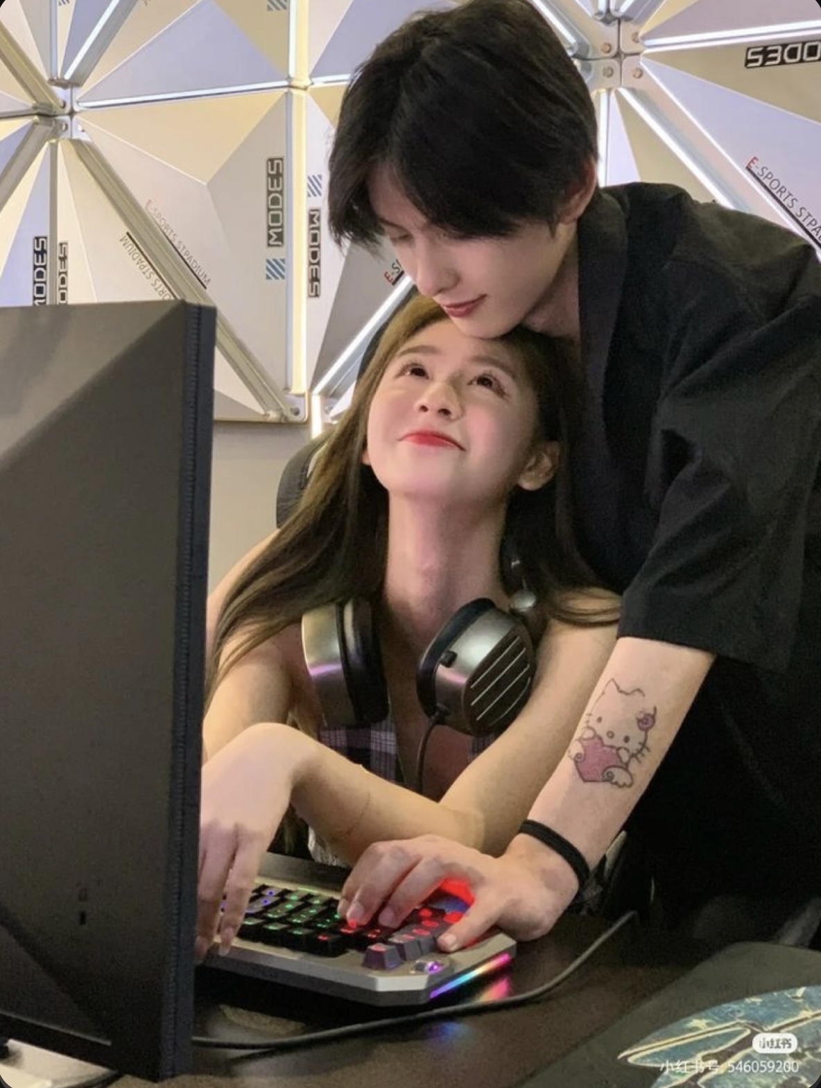 HẠNH PHÚC ĐẾN SAU