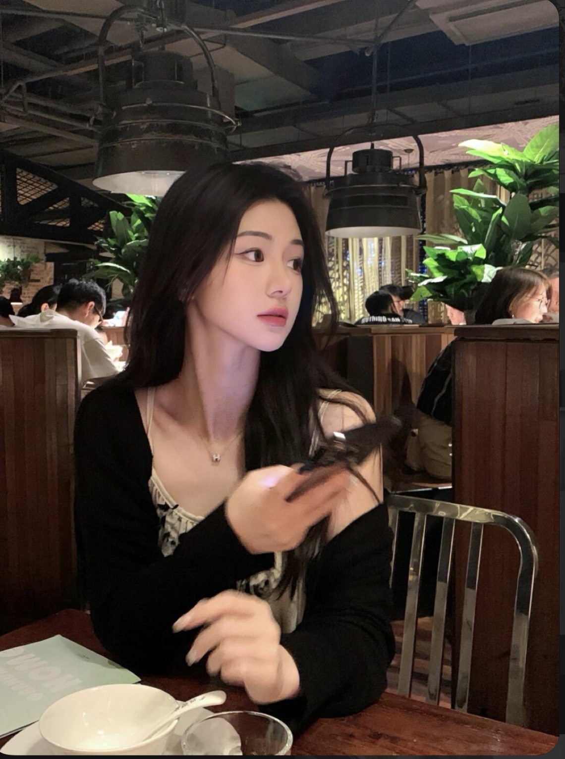 CHỒNG TÔI CÔNG KHAI NGOẠI TÌNH