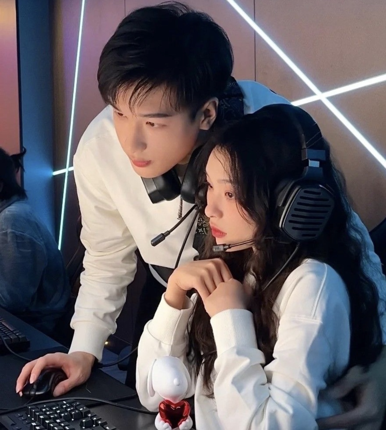 YÊU EM ANH NGUYỆN LÀM CHÓ