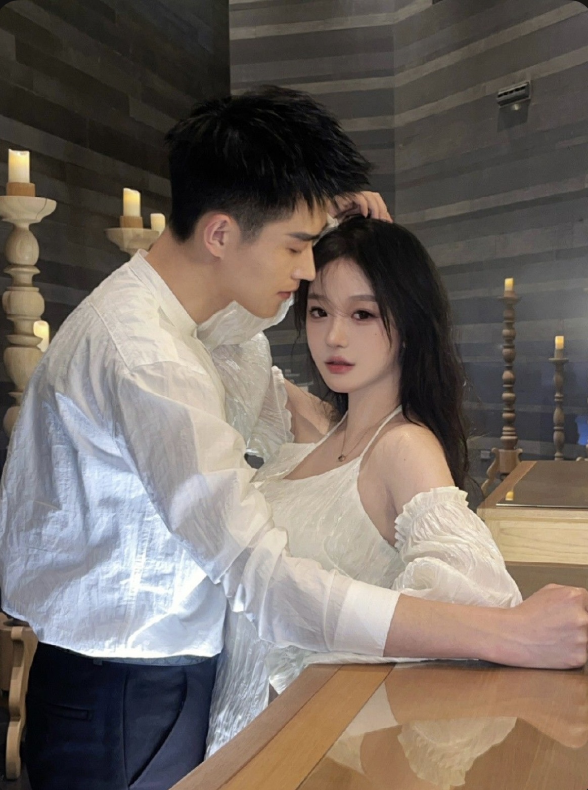 ANH HỐI HẬN THẬT CHỨ