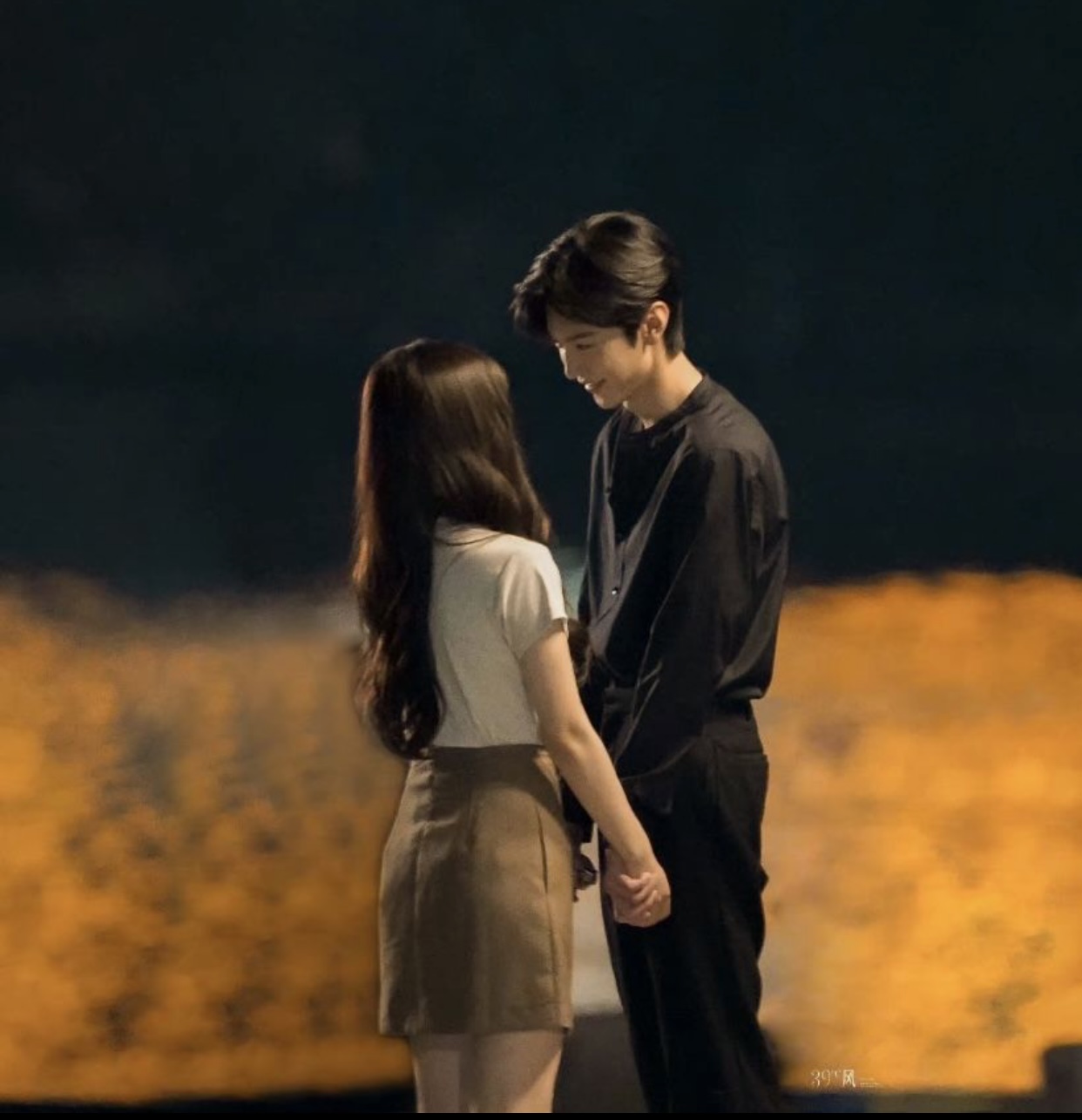 CHỌN CÁCH BUÔNG BỎ SAU TÁM NĂM YÊU ANH