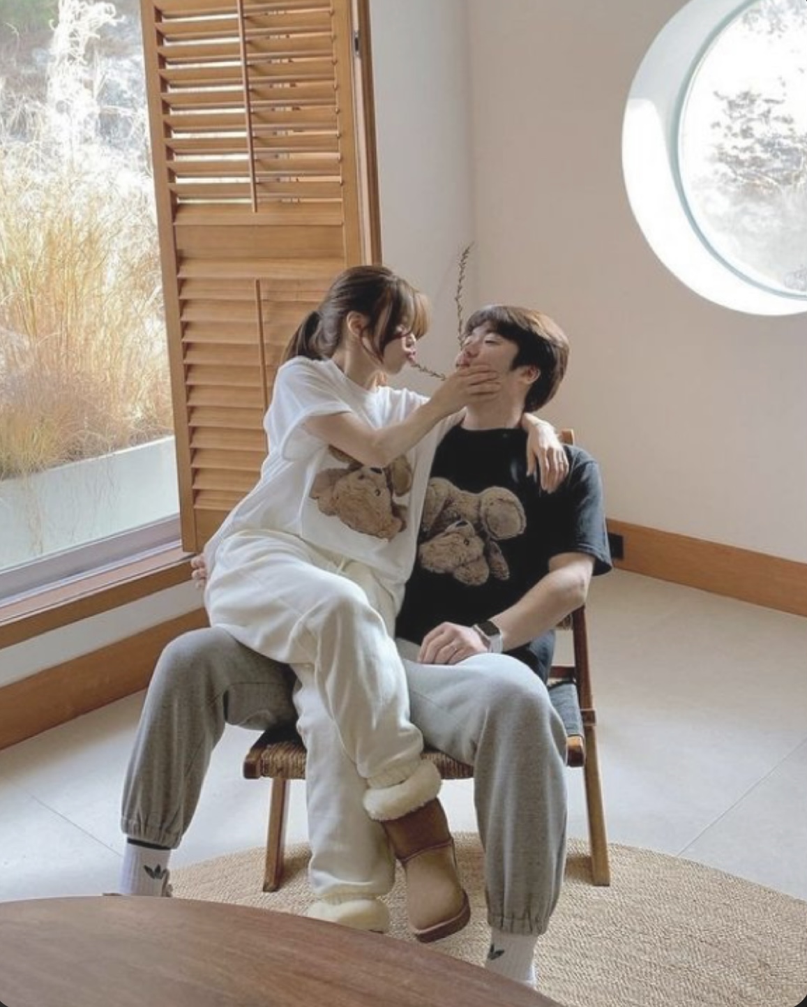 NHỮNG NĂM THÁNG TRONG TRẺO NHẤT CỦA TÌNH YÊU