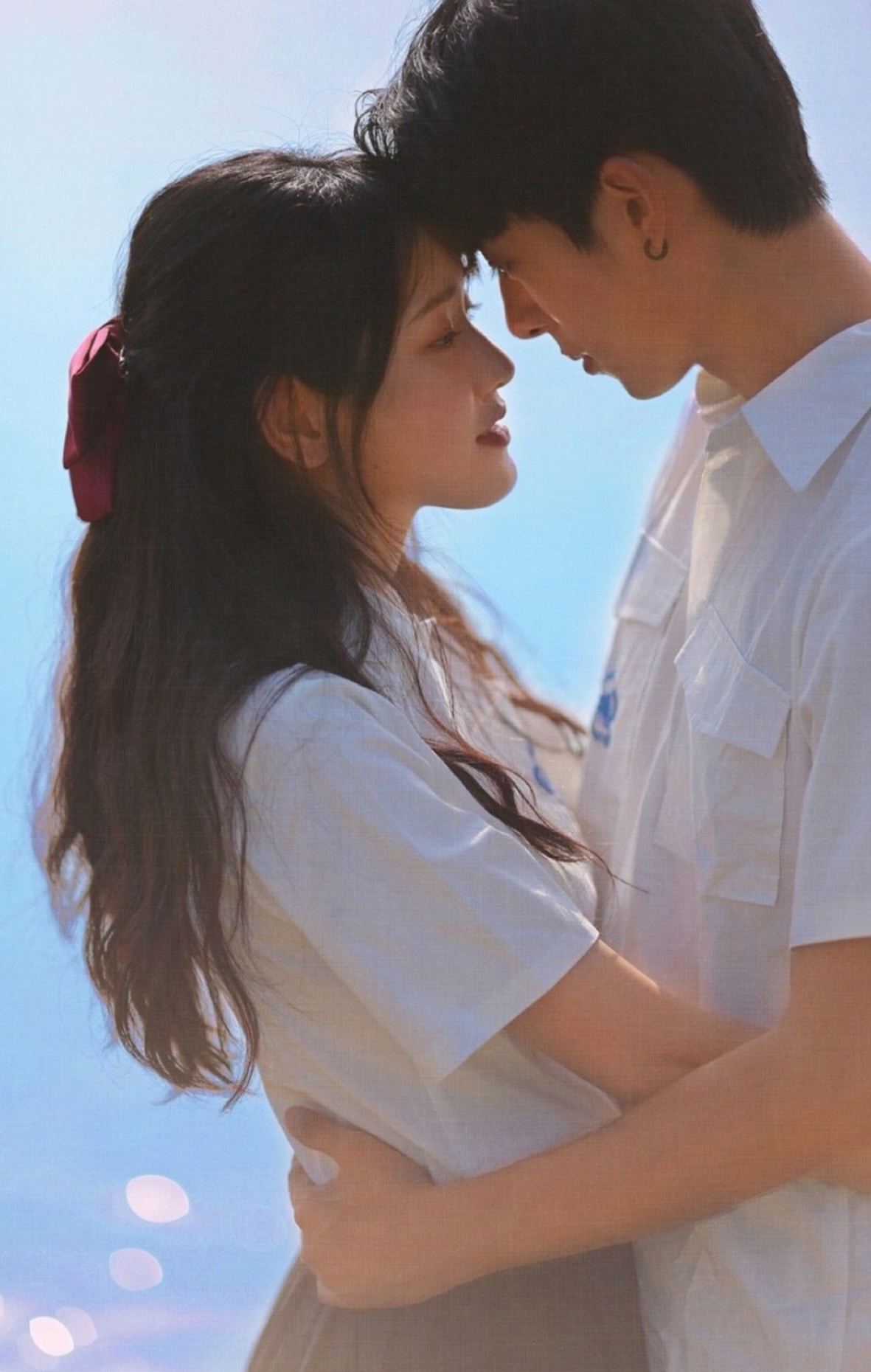 YÊU ĐƯƠNG QUA MẠNG