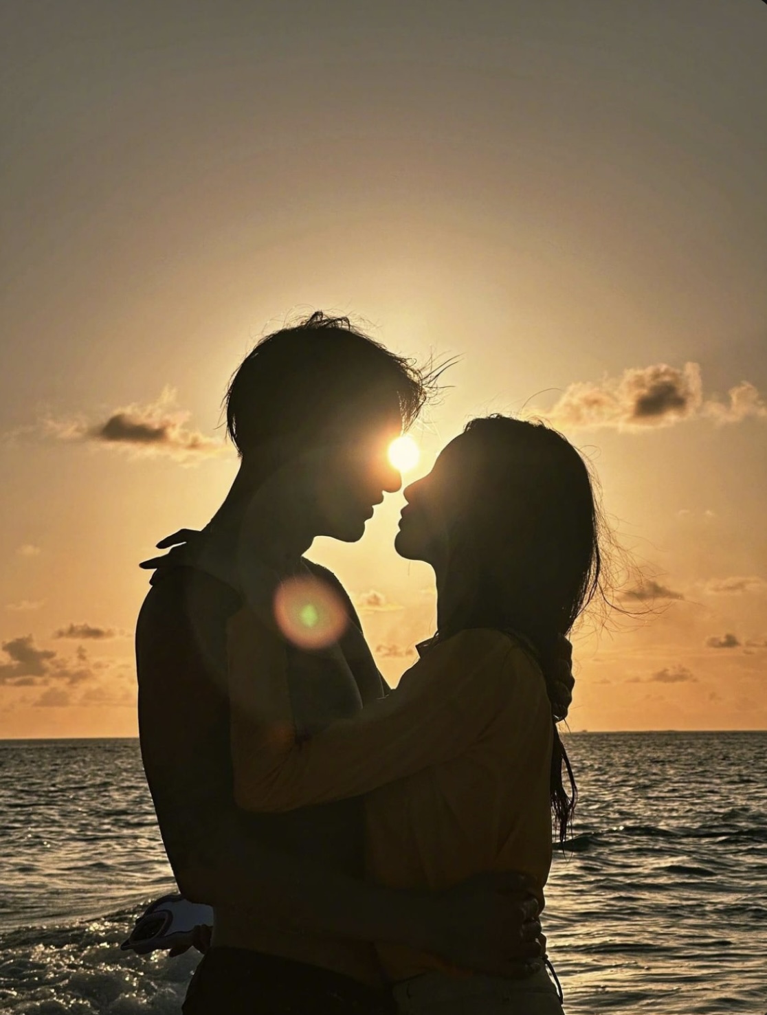 KHÔNG CÓ GÌ LÀ MÃI MÃI