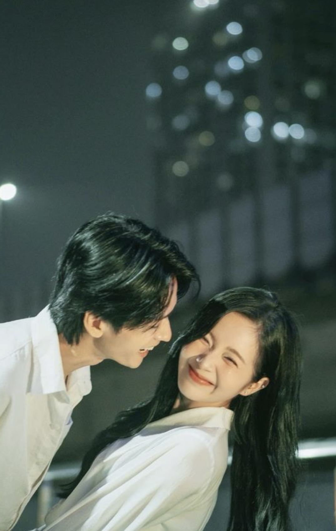 YÊU EM BẰNG CẢ TRÁI TIM