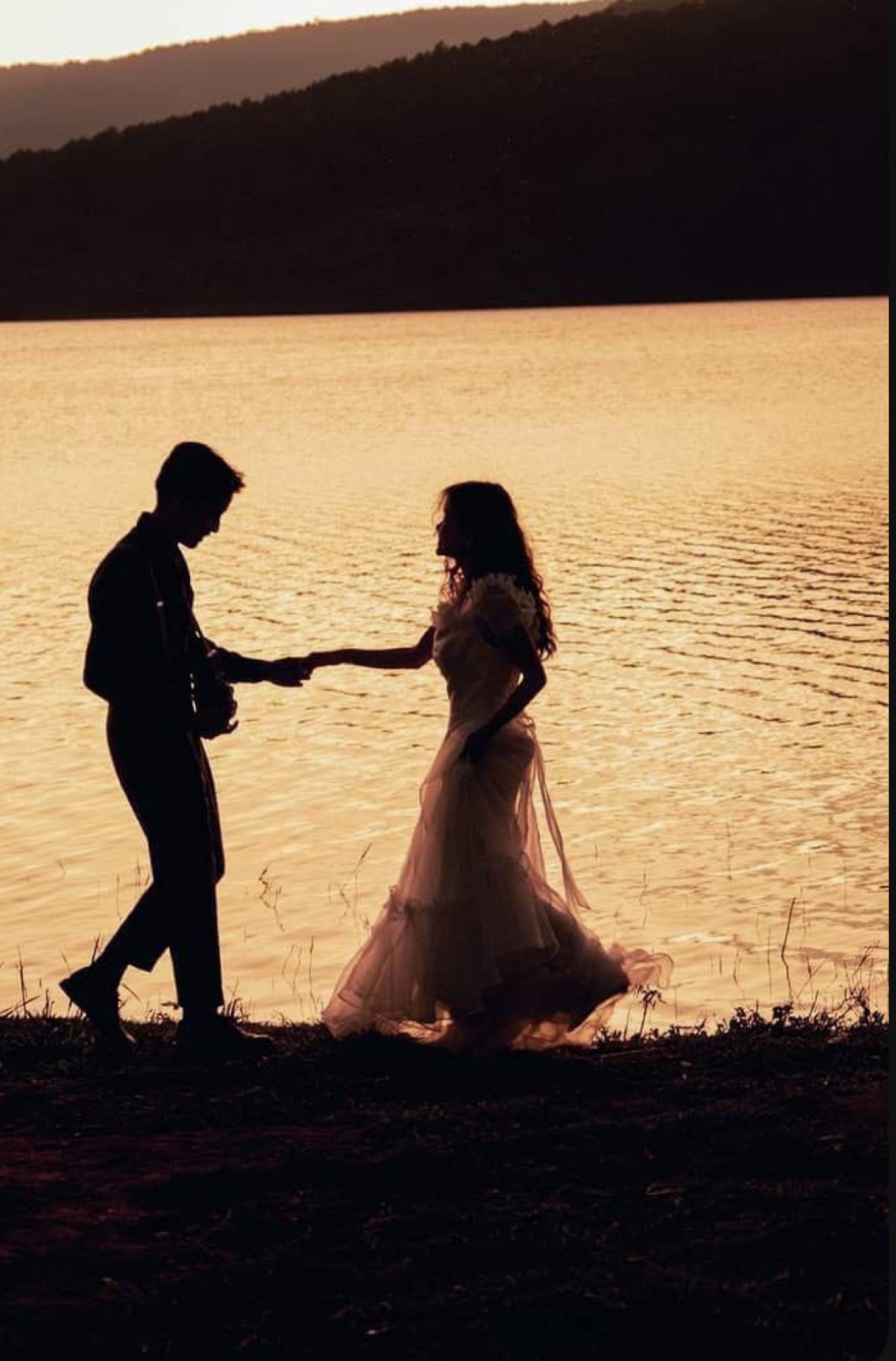 CHỒNG NGOẠI TÌNH VỚI ĐỒNG NGHIỆP