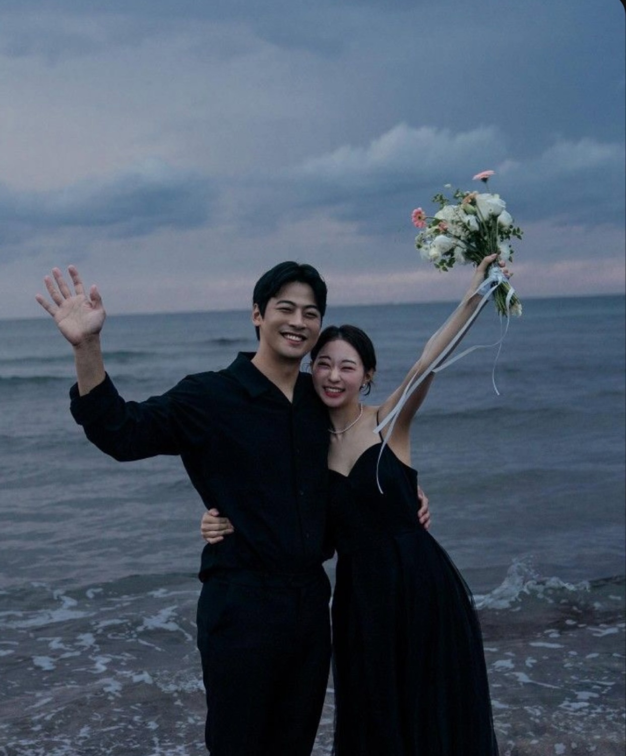 BẠN TRAI KẾT HÔN VỚI BẠCH NGUYỆT QUANG