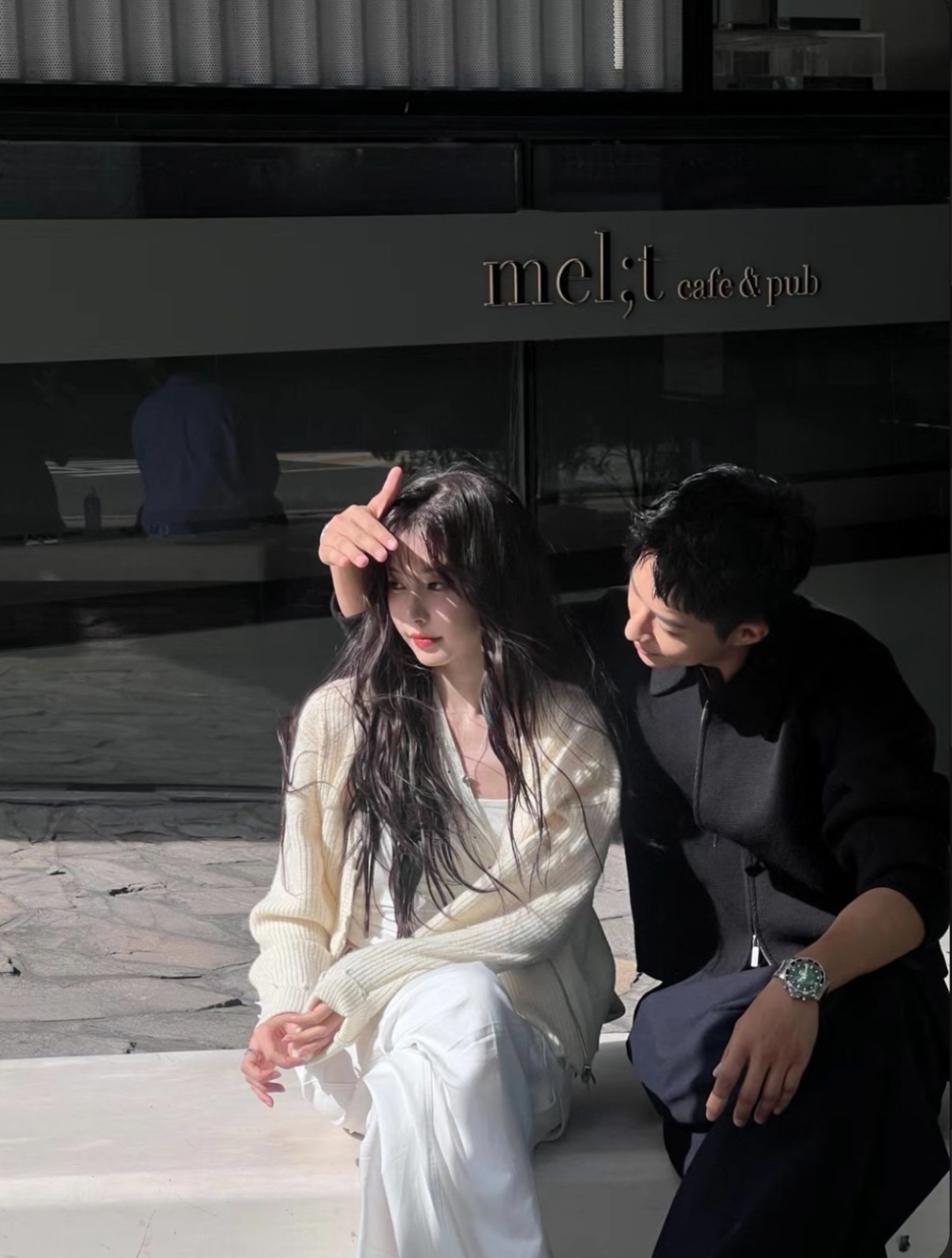 HƯỚNG VỀ TỰ DO HƯỚNG VỀ SỰ ĐỘC THÂN