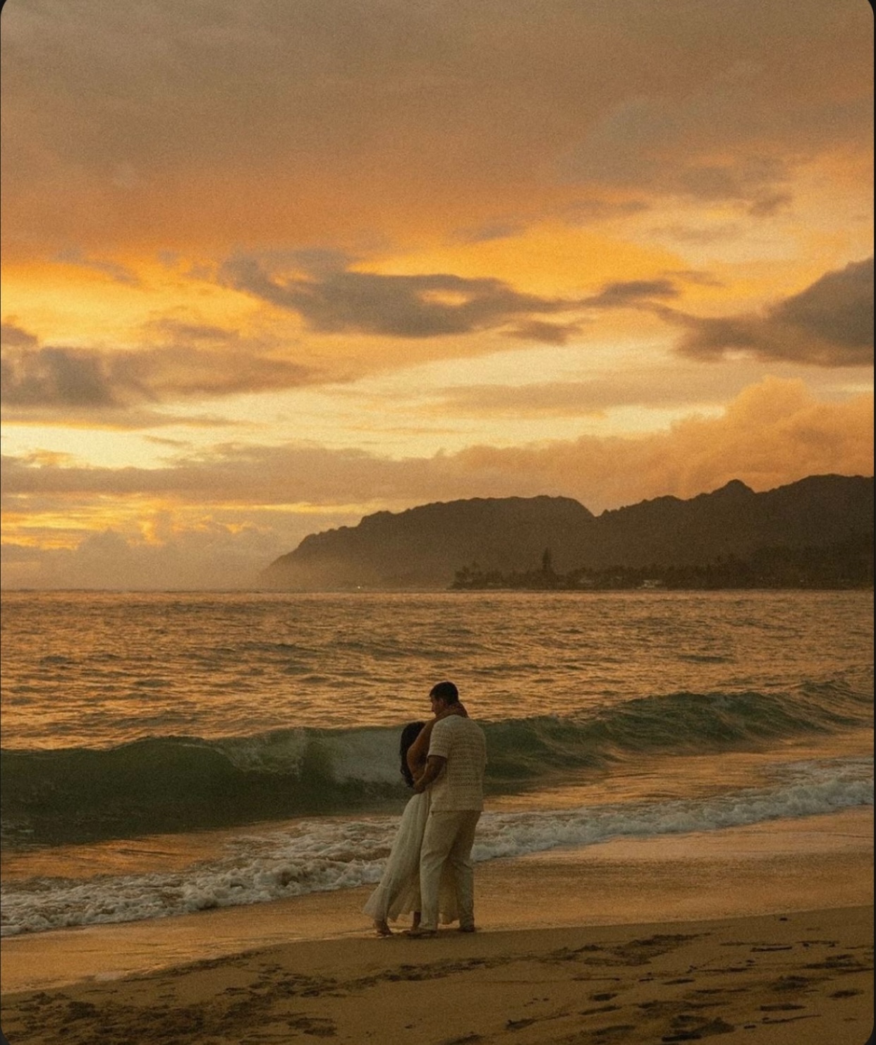 TÍA NẮNG CUỐI CHÂN TRỜI