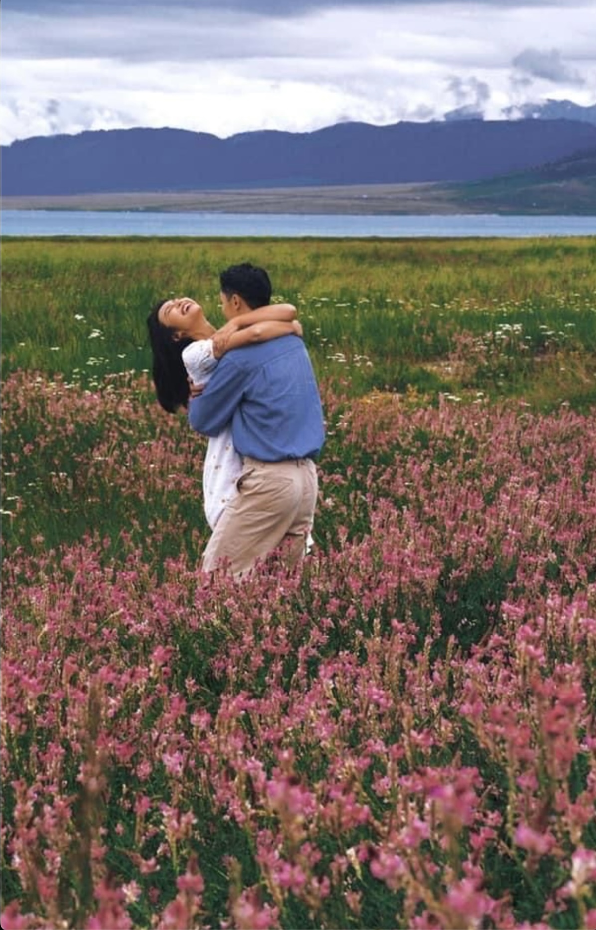 LÒNG NGƯỜI LẠNH GIÁ