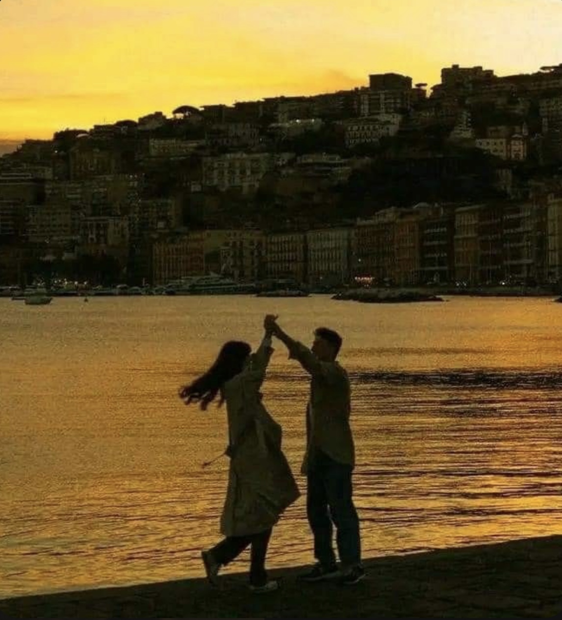 LY HÔN GIẢ THÀNH THẬT