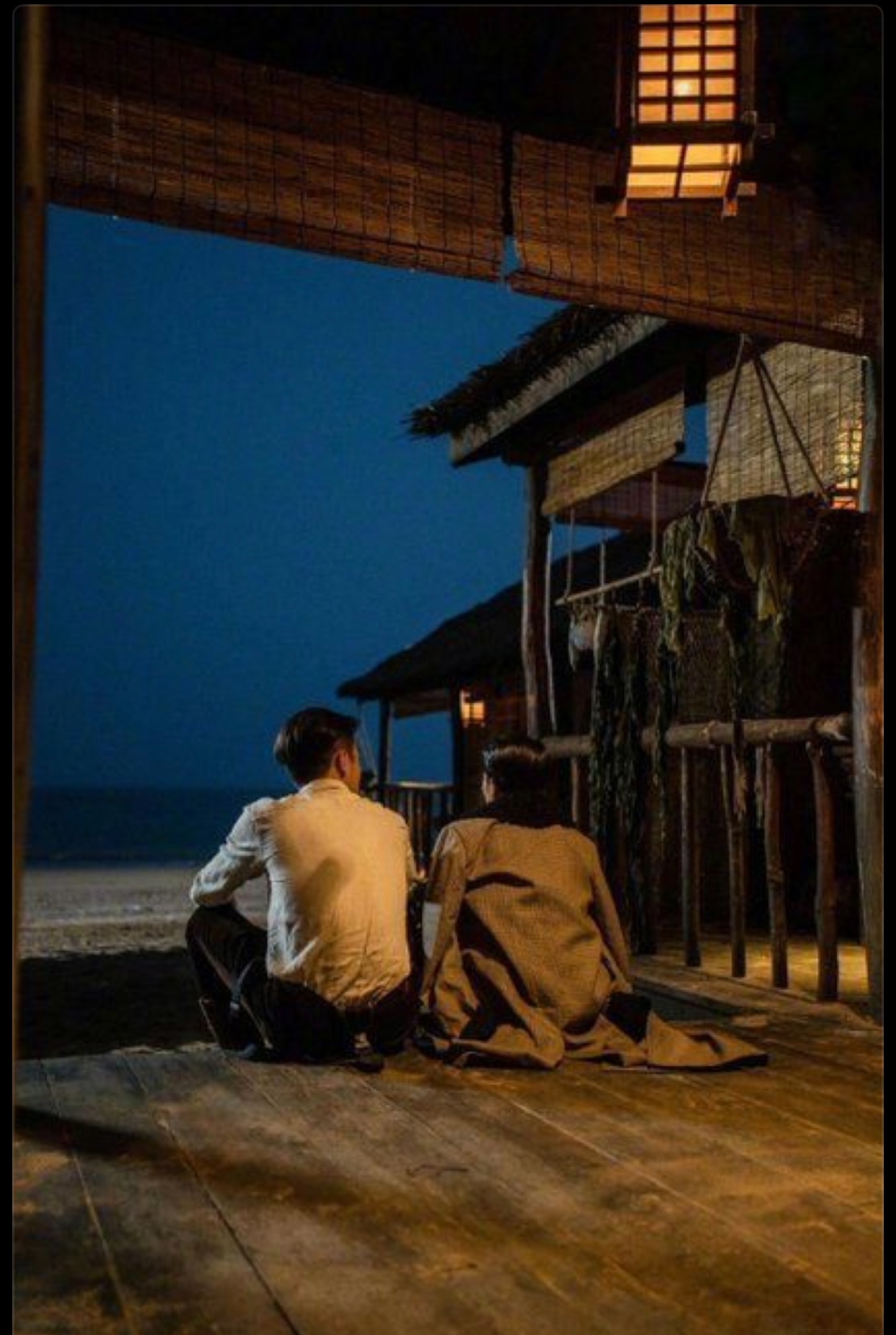 LÀ ANH KHÔNG XỨNG VỚI TÔI