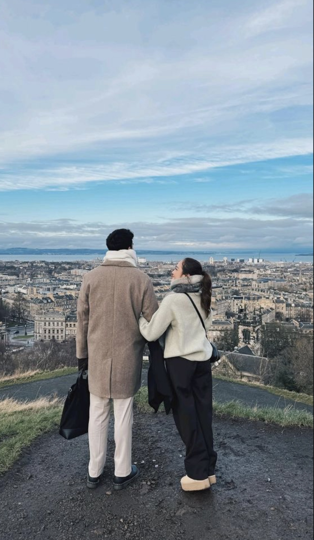 MƯỜI NĂM PHAI NHẠT