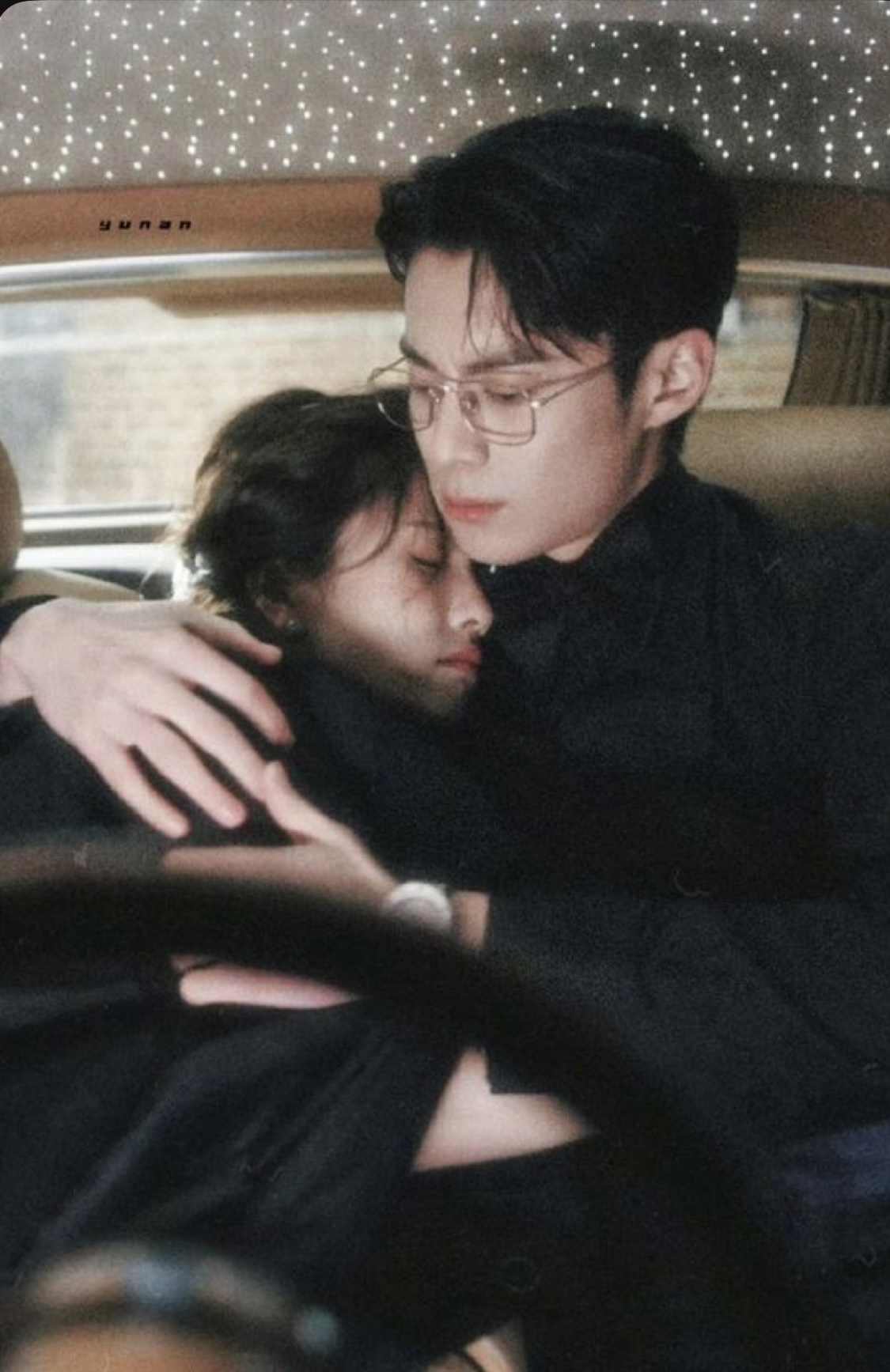 NGÔI SAO TÌNH YÊU