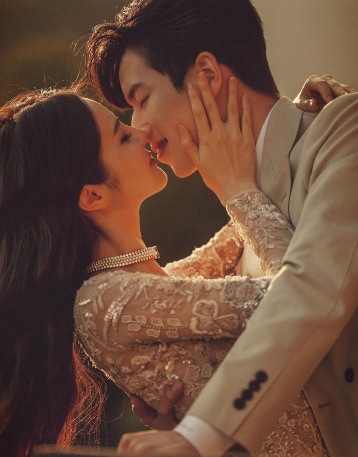 LỠ THÍCH EM NHƯNG CHƯA DÁM NÓI