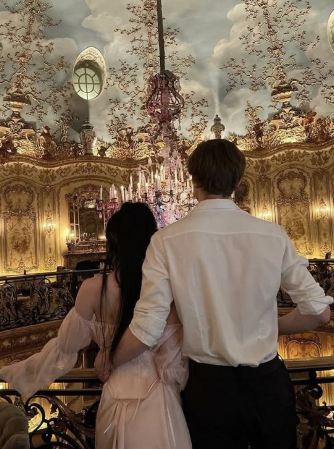 LẦM LỠ HAI NĂM ĐỜI NGƯỜI