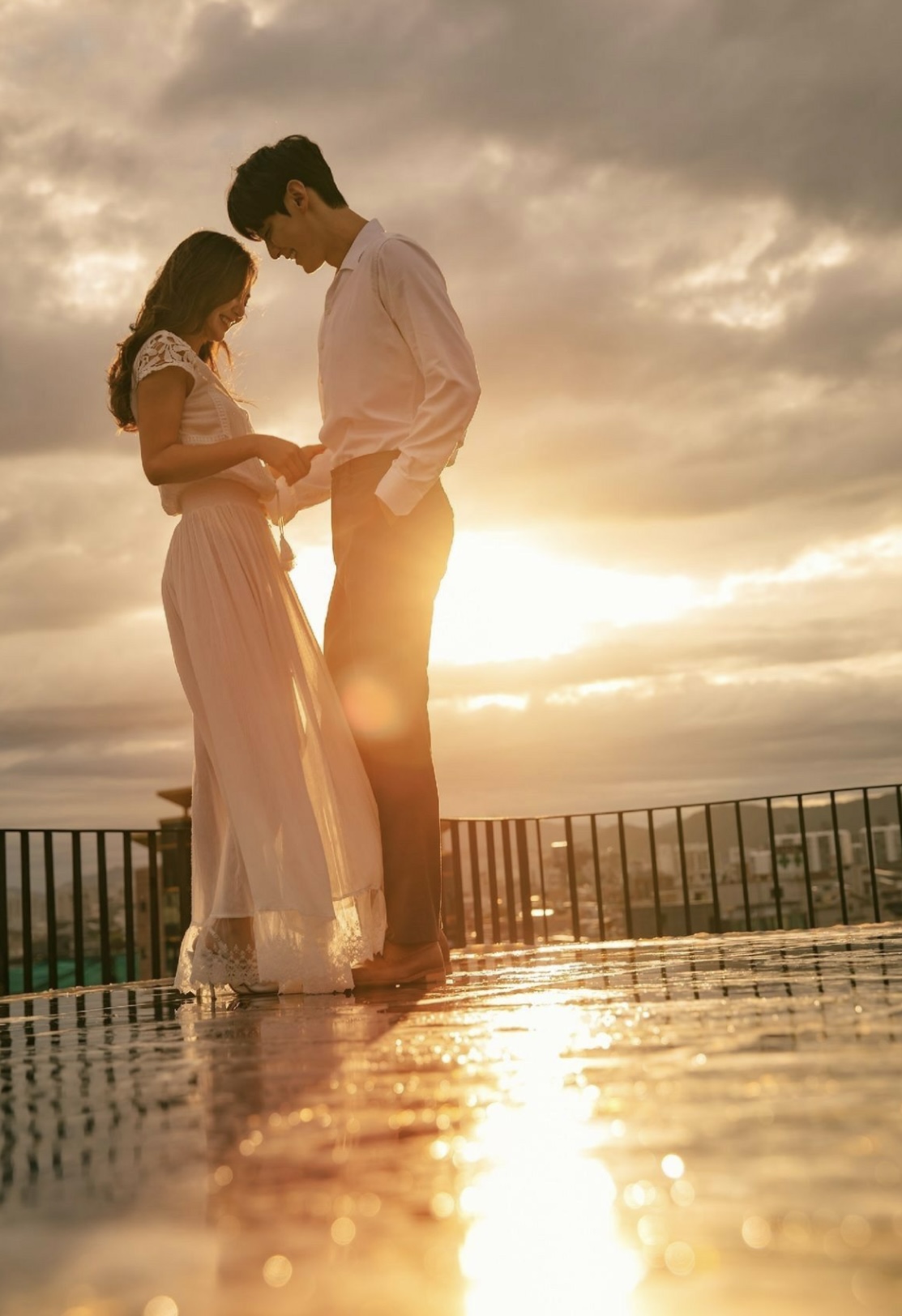 BÓNG ĐÊM MỊT MÙ