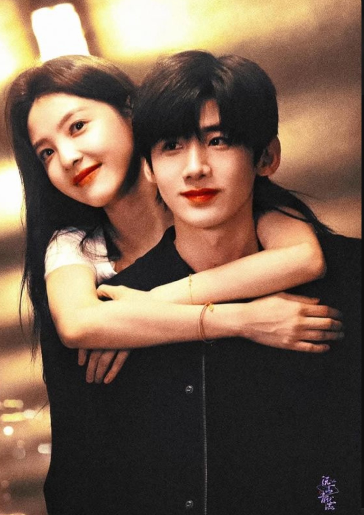 ANH MÃI MÃI LÀ CỦA EM