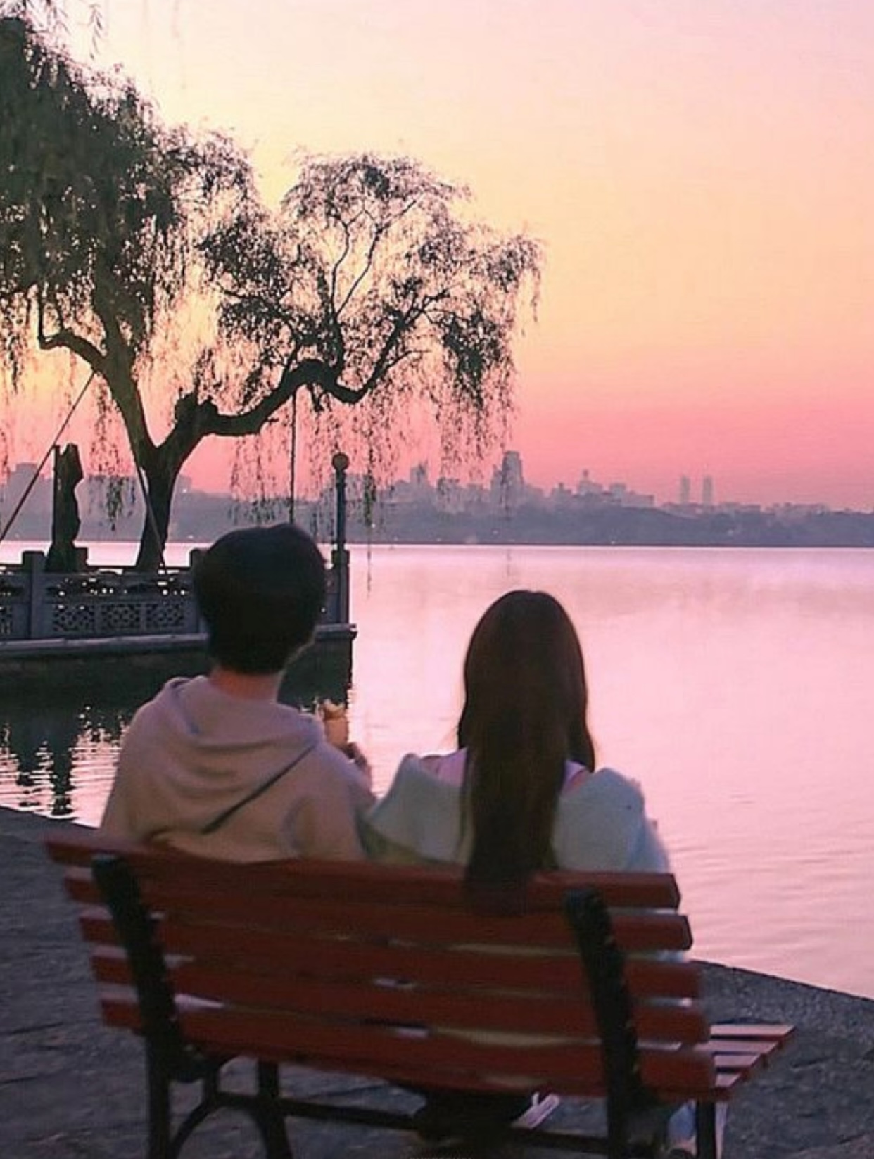 LÚC HOẠN NẠN MỚI THẤU LÒNG NGƯỜI