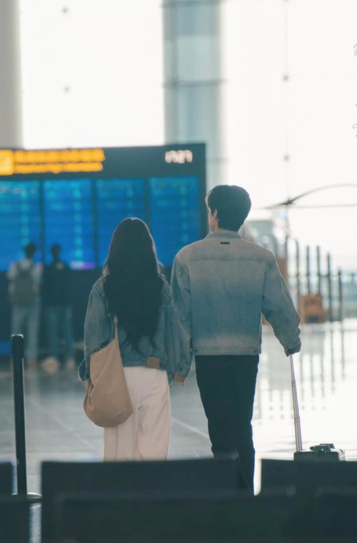 QUÊN ANH TRONG TỪNG KÝ ỨC