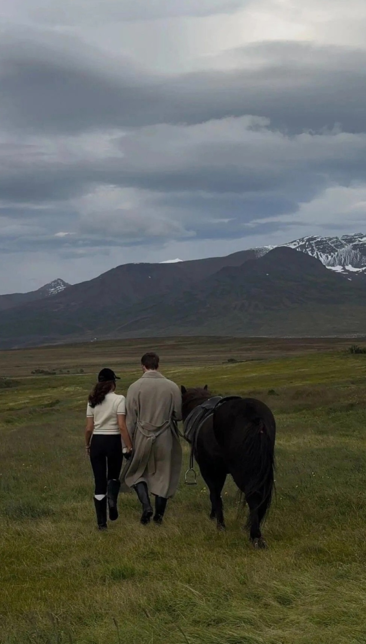 TRỌNG SINH TRỞ LẠI TÔI QUYẾT ĐỊNH TỪ BỎ VIỆC THÍCH ANH