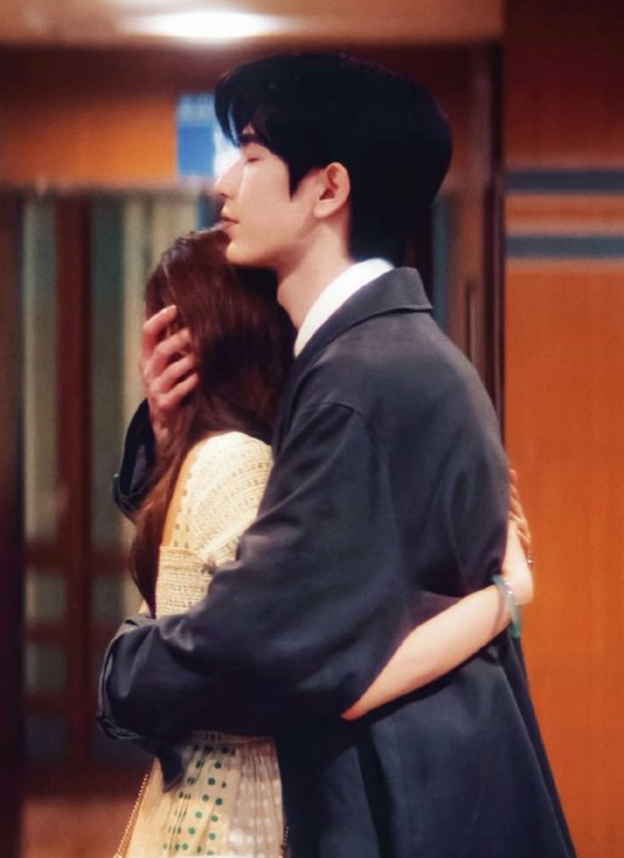 TÌNH YÊU NHẠT PHAI