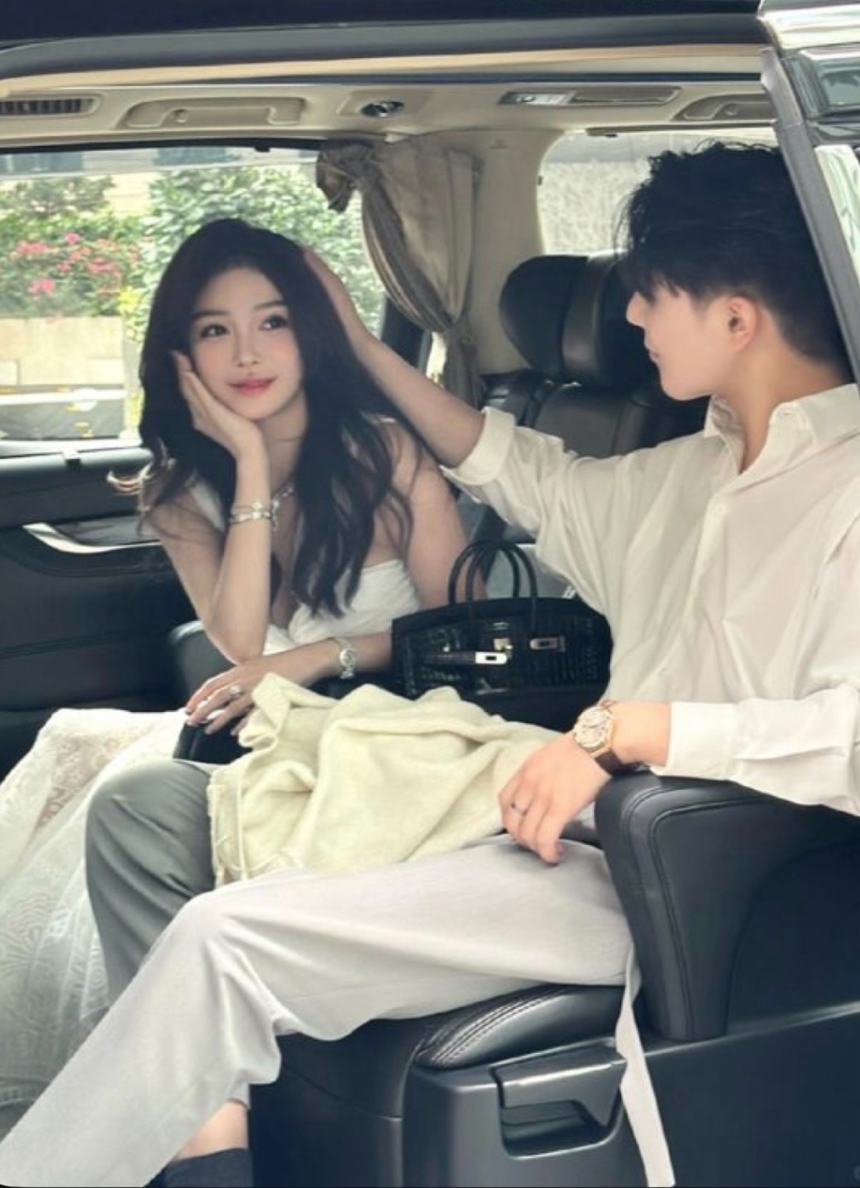 LÂM TỊCH NGUYỆT