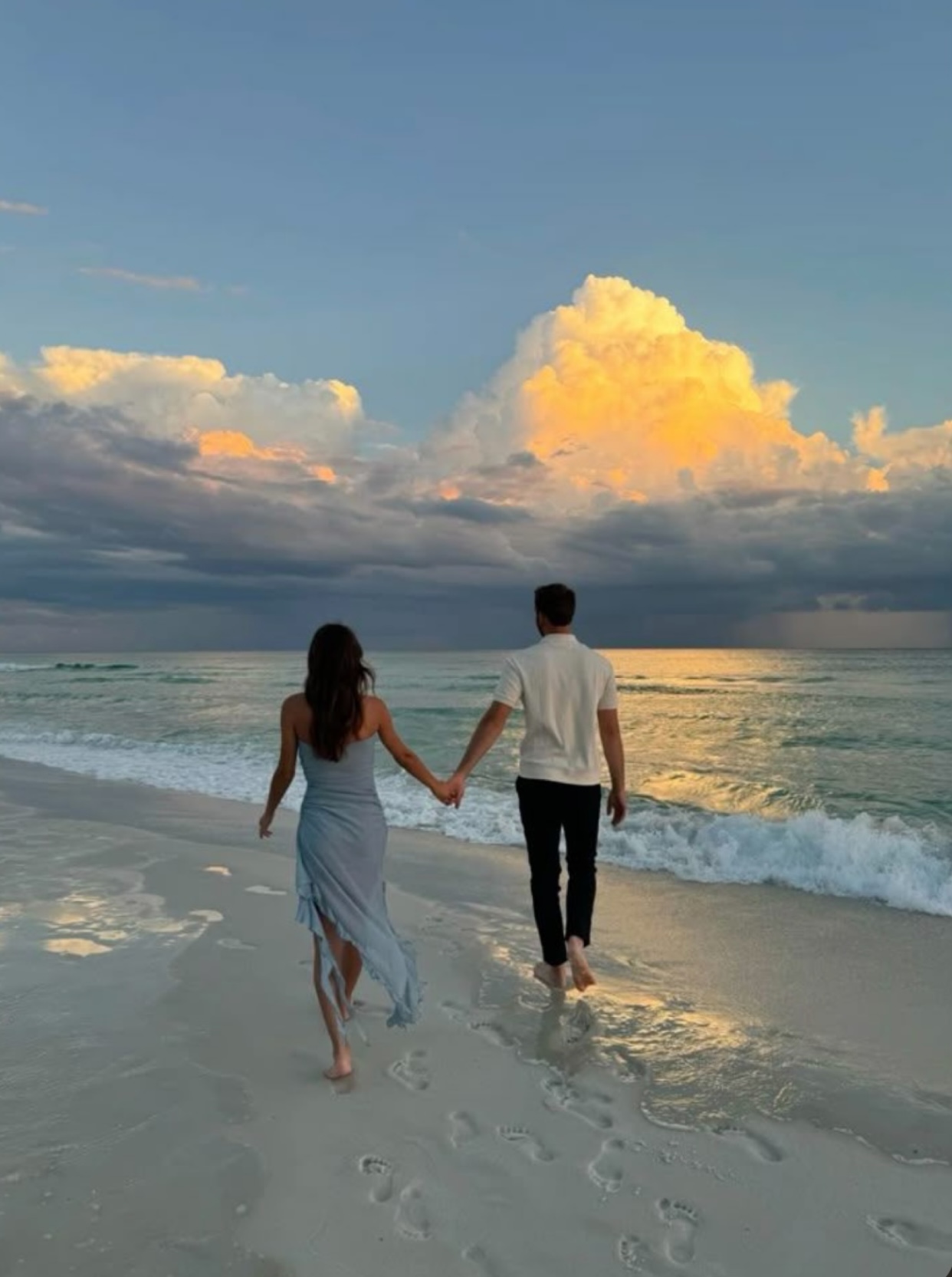 TIỆM CẦM ĐỒ LINH HỒN