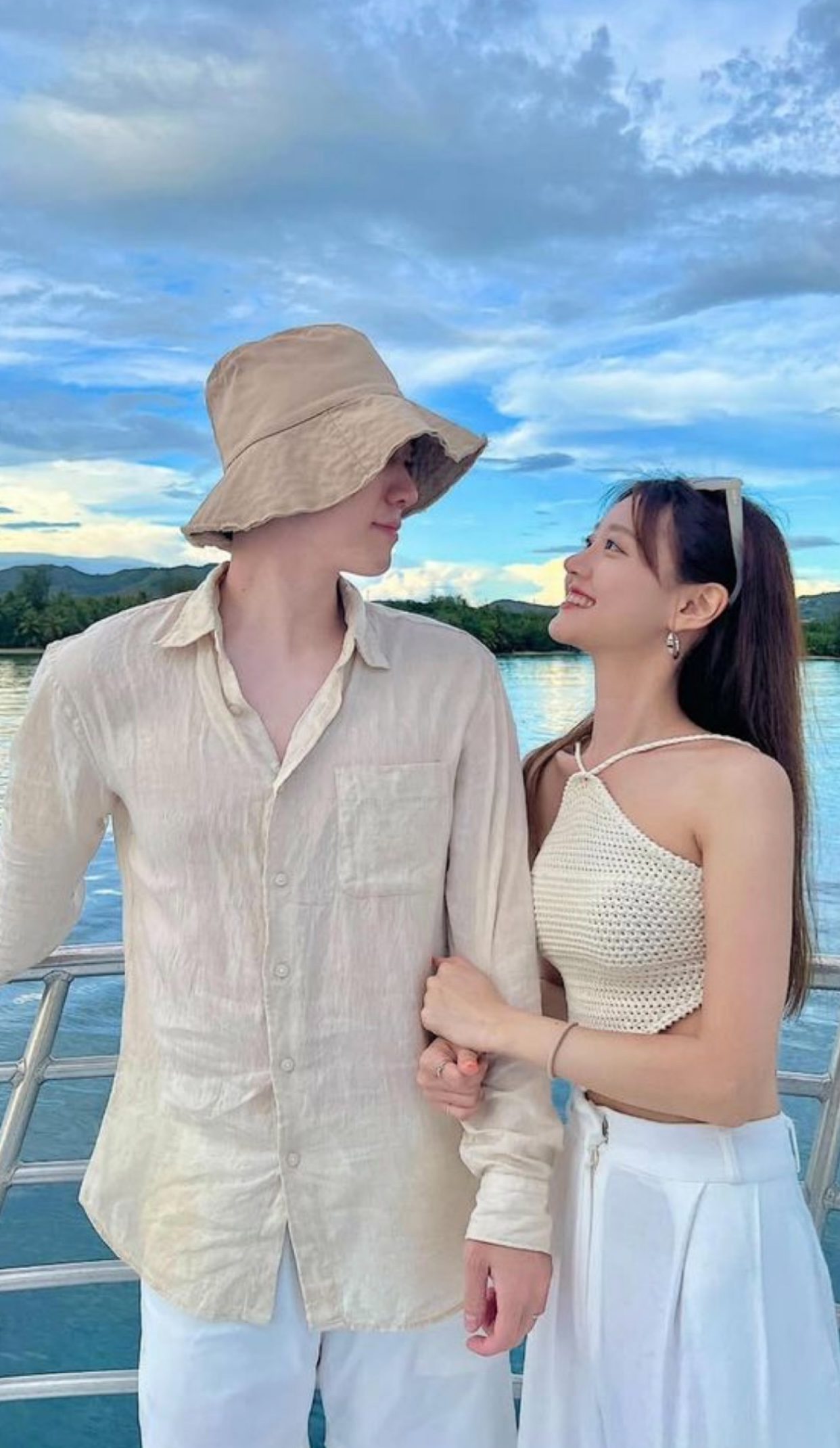 KẾT DUYÊN VỚI ANH CHÀNG TỰ KỶ