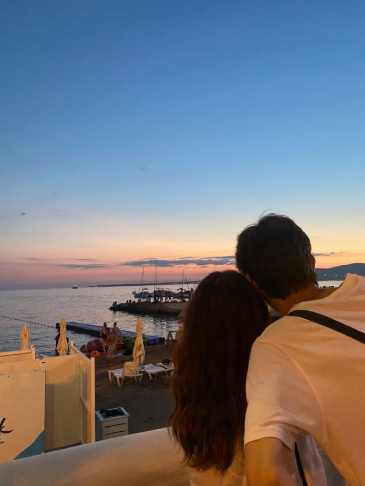 CUỘC ĐỜI KHÔNG NHẤT THIẾT PHẢI CÓ MỘT BẾN ĐỖ