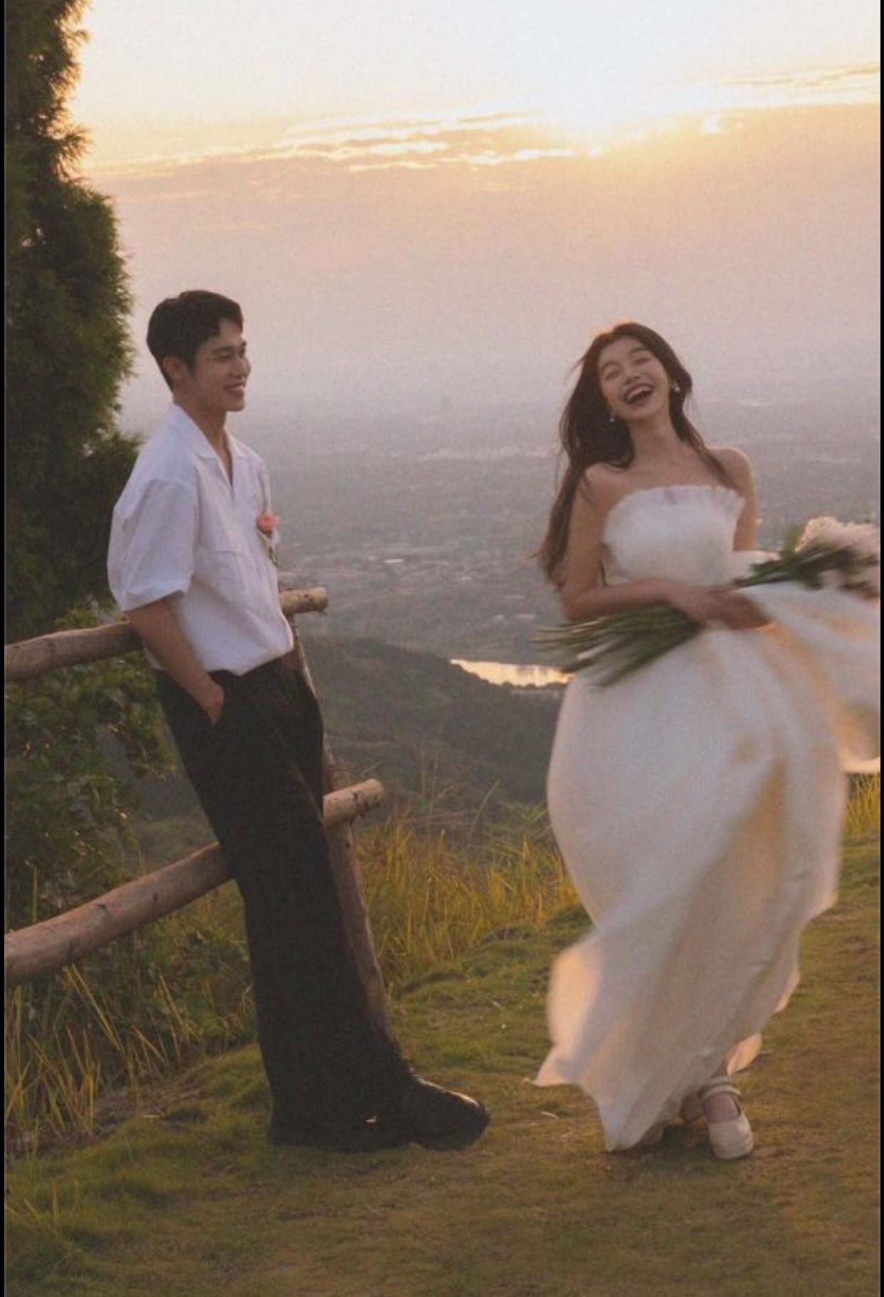 TÌNH YÊU VỚI ANH THỢ MỘC