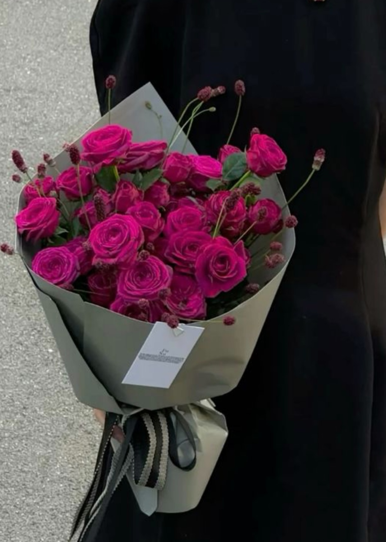 TÔI NHẶT ĐƯỢC MỘT ANH TRAI XINH ĐẸP