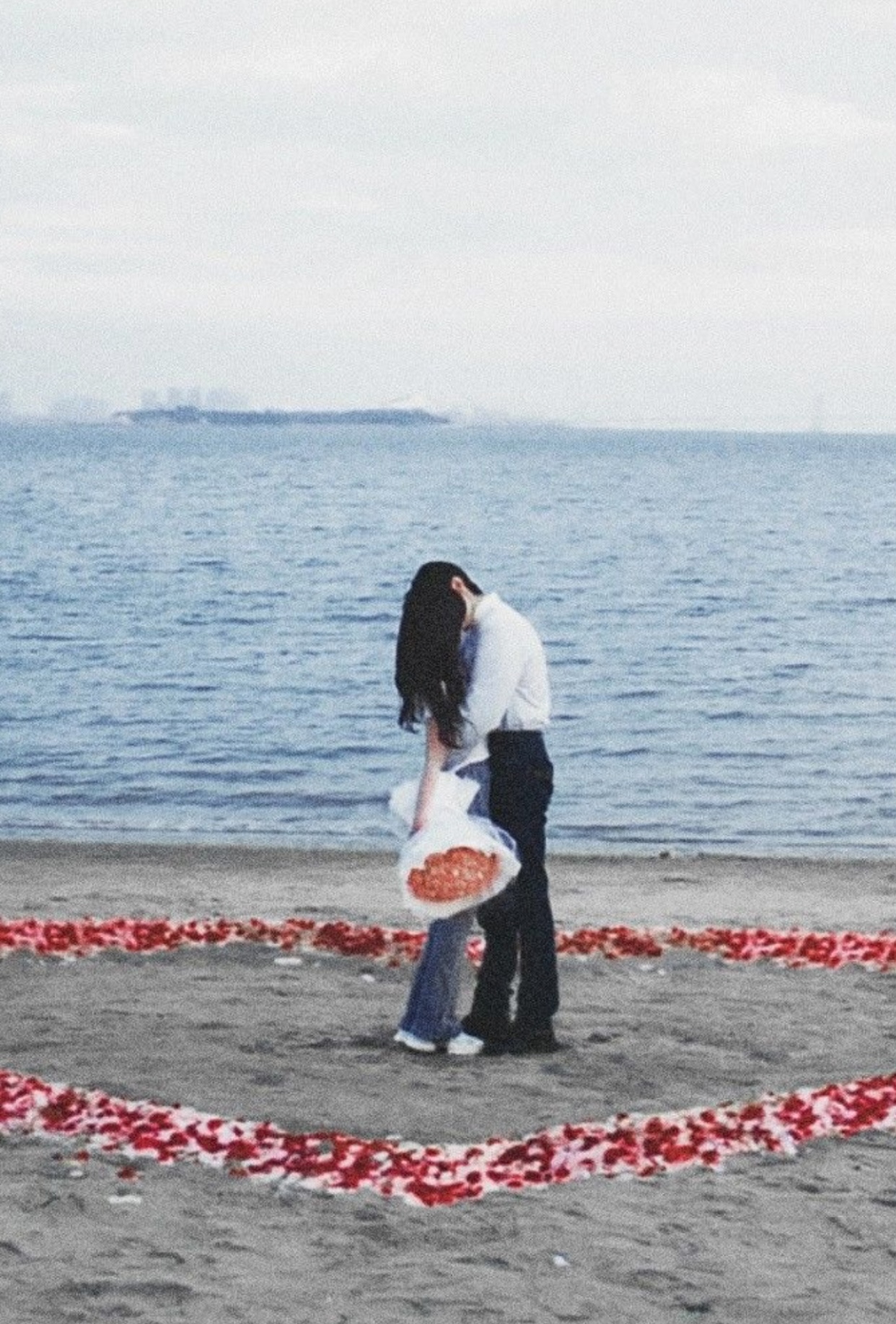 CHỒNG PHẢI LÒNG VỢ ĐỒNG NGHIỆP