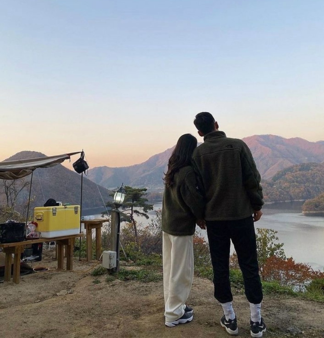 HỐI HẬN MUỘN MÀNG TỪ ANH