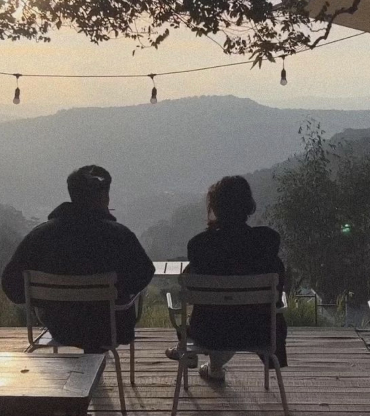 BUÔNG BỎ TÌNH YÊU THỜI THANH XUÂN