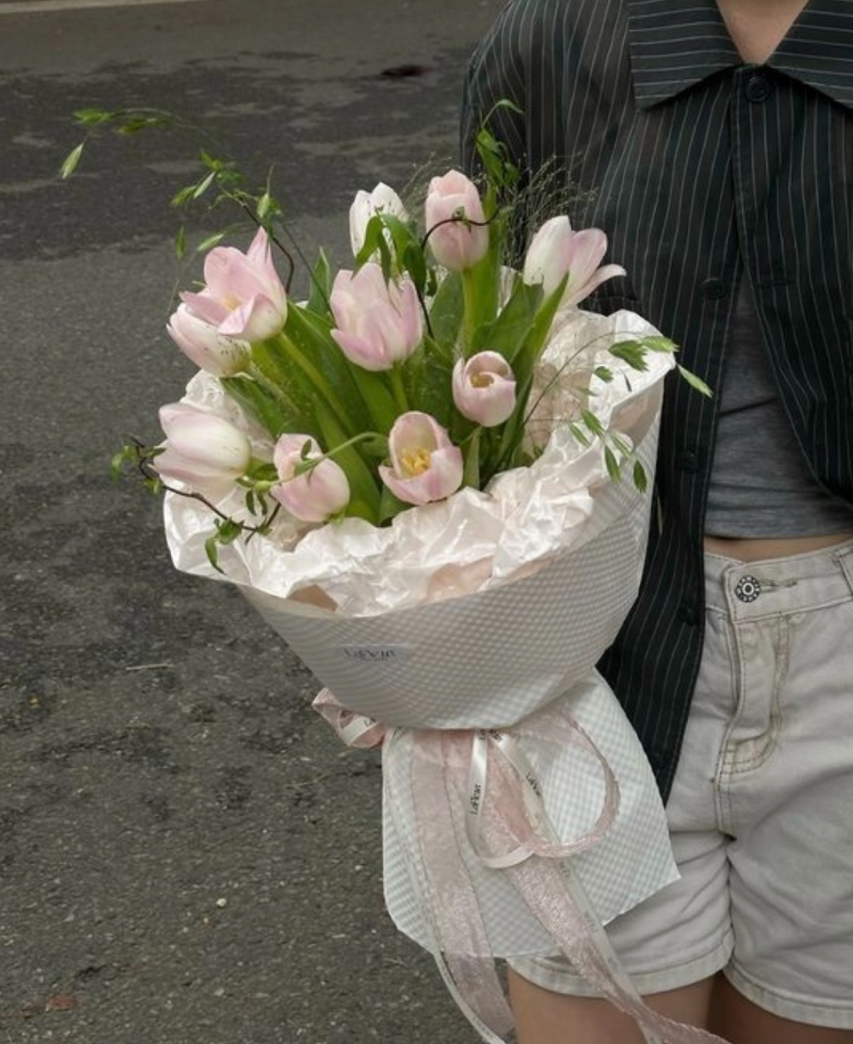 YÊU THƯƠNG MUỘN MÀNG