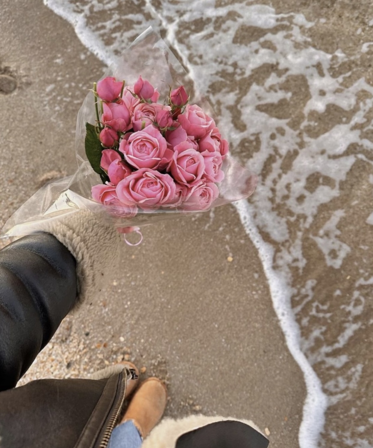 THƯƠNG NHIỀU, HẬN NHIỀU