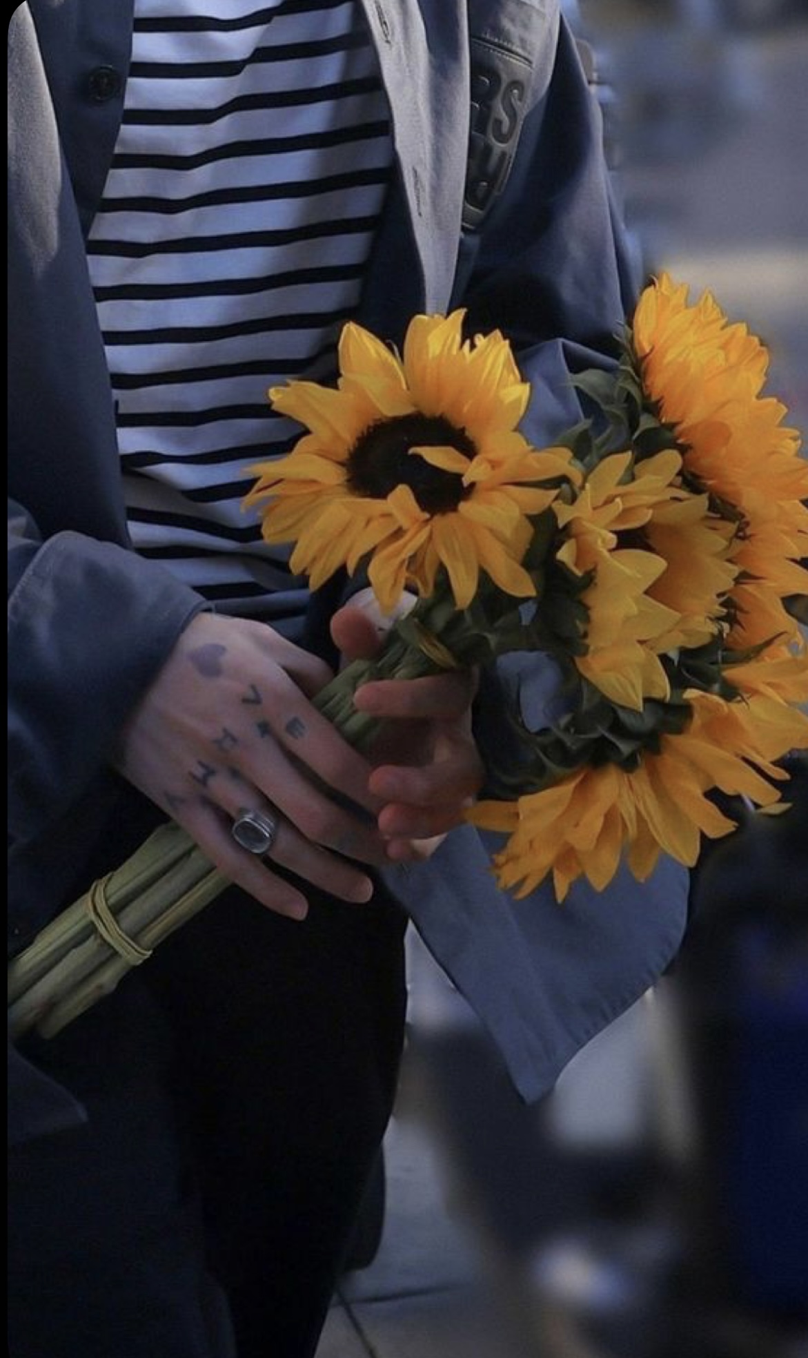 CÔNG TY CÓ KẺ LỘNG HÀNH