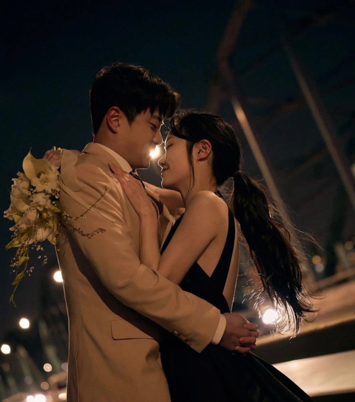 TÌNH YÊU KHÔNG NÓI DỐI