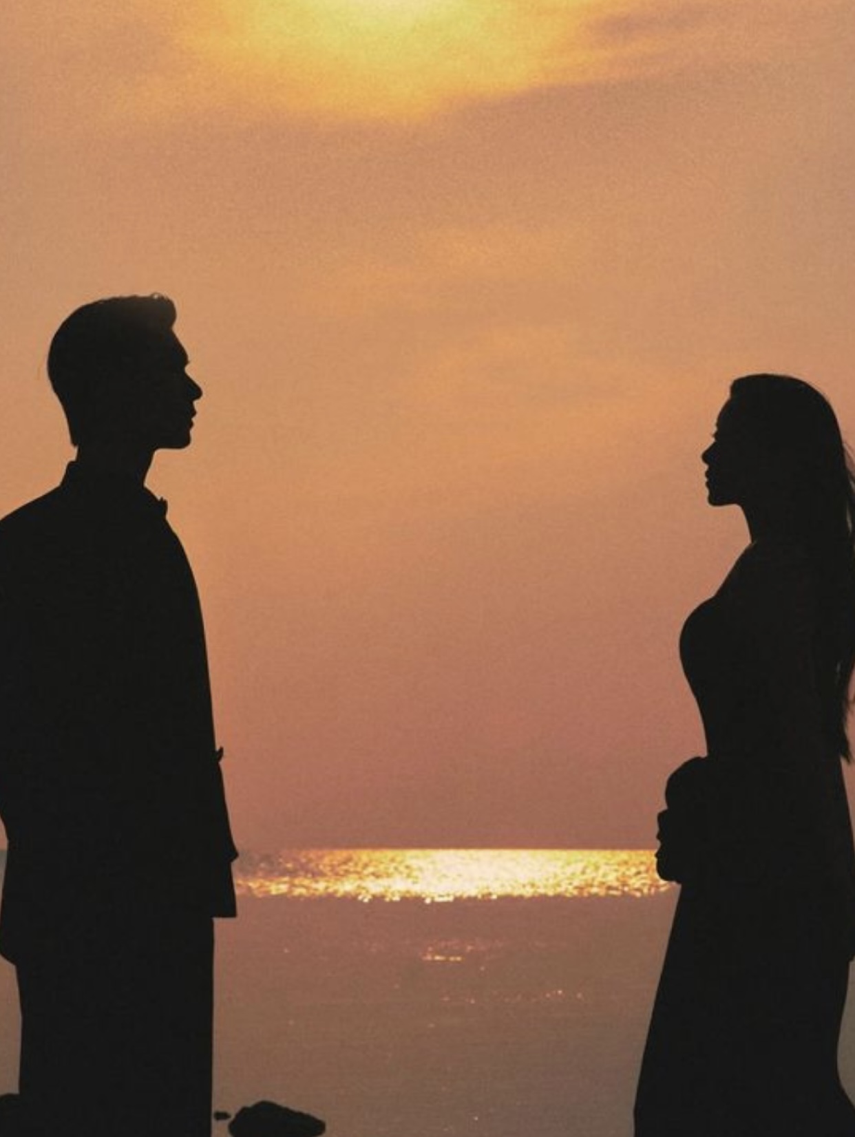 CÔ TRỢ LÝ VÔ DUYÊN